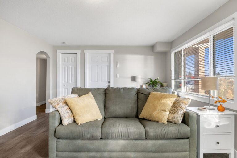 Suite near the wineries, West Kelowna